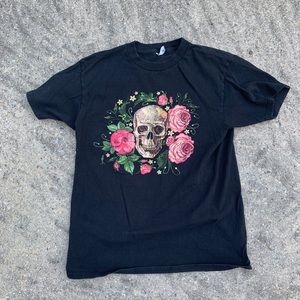Vintage Rose & Skull Tee